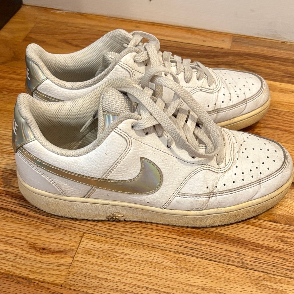 Nike Women's White and Silver Sneakers